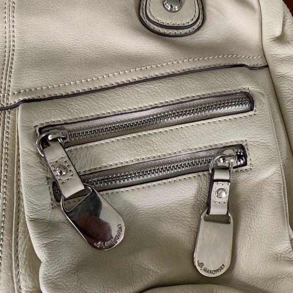 B. Makowski Cream Leather Bag - Picture 4 of 13